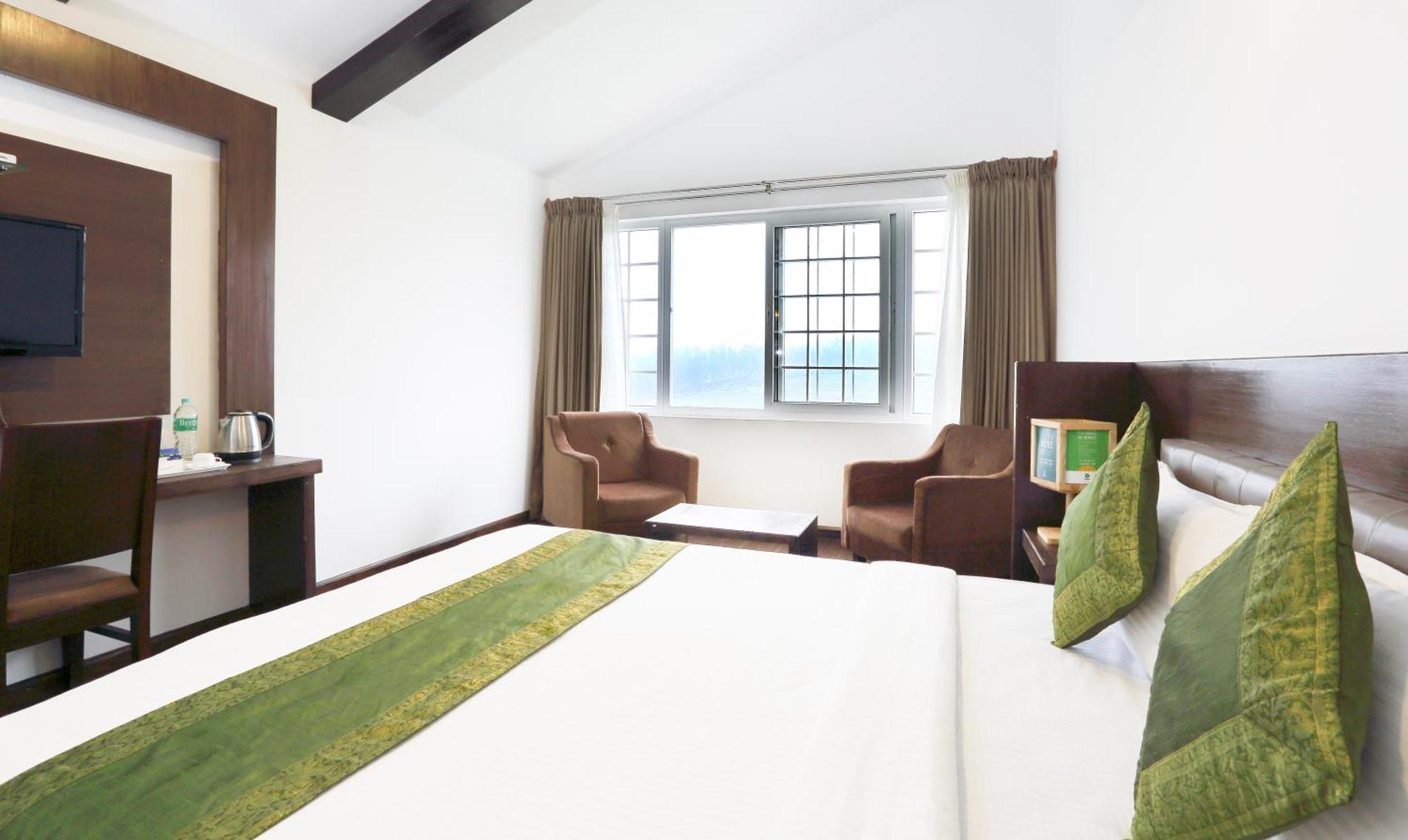 Treebo Skydale Inn & Suites With Mountain View Ooty Exterior foto