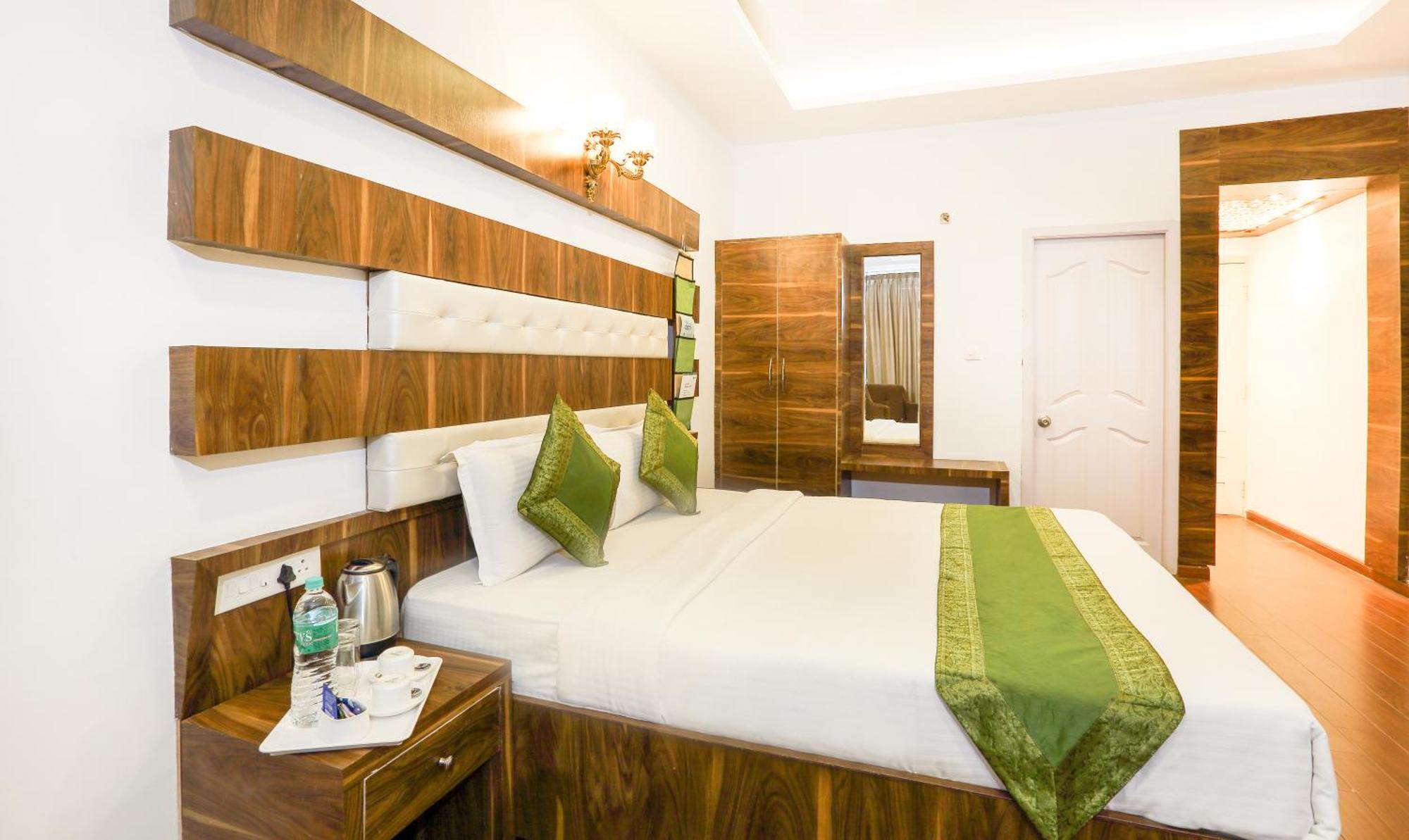 Treebo Skydale Inn & Suites With Mountain View Ooty Exterior foto
